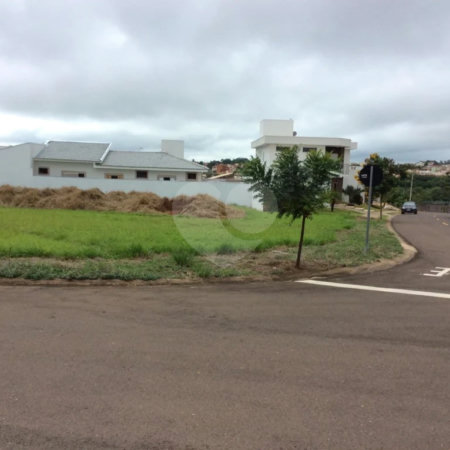 Terreno para venda no Residencial Quebec