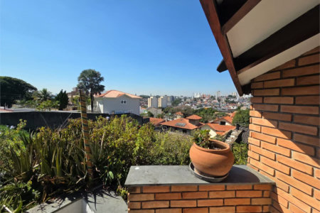 Casa à venda com 4 quartos, sendo 2 suítes,  em Cidade São Francisco, São Paulo, SP