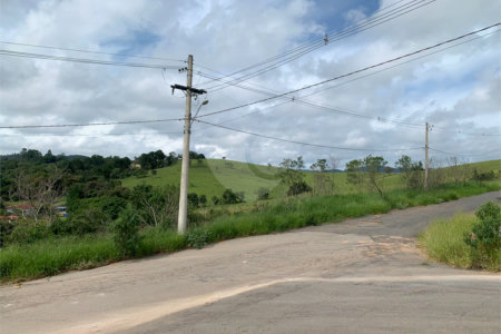 Terreno de Esquina em Loteamento Novo - Oportunidade de Valorização!