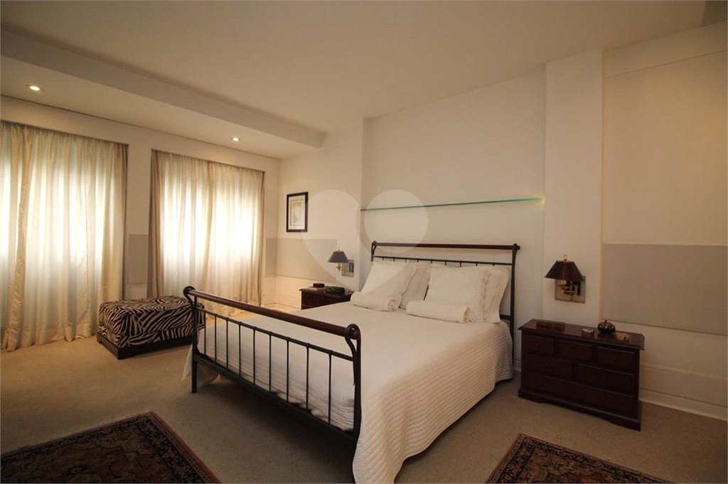 Casa à venda com 6 quartos, sendo 1 suíte, em Brooklin, São Paulo, SP
