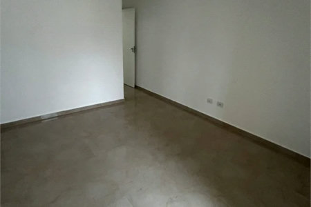 Sobrado à venda com 3 quartos, sendo 1 suíte, em Butantã, São Paulo, SP