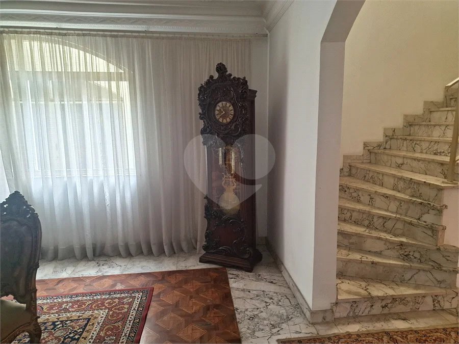 Sobrado à venda com 4 quartos, sendo 2 suítes, em Santana, São Paulo, SP