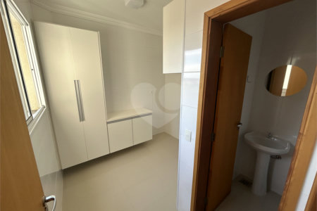 Cobertura de Alto Padrão no Centro de São Carlos – Sofisticação, Espaço e Conforto!