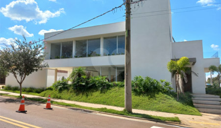 Casa à venda com 4 suítes no condomínio Damha III, São Carlos - SP