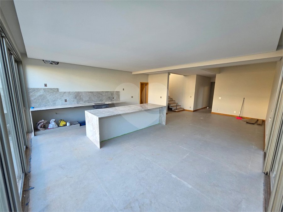 Casa sobrado 3 suítes com piscina Parque Faber IV