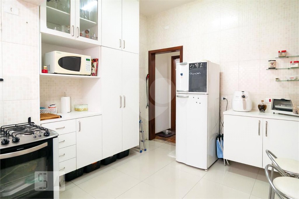 Casa à venda com 3 quartos, sendo 2 suítes, em Jardim Prudência, São Paulo, SP