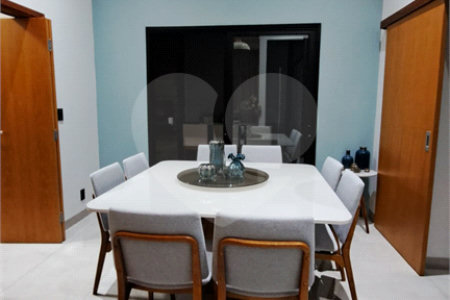 LINDA CASA NO CONDOMÍNIO PARQUE ATLANTA- Araraquara/SP