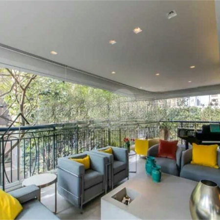 Apartamento de 306m² na melhor região de Moema, 3 suítes, 5 vagas, varanda gourmet, depósito, fora de rota