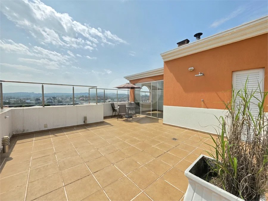 Apartamento / Cobertura Duplex a Venda no Edifício Roma em Vinhedo/SP