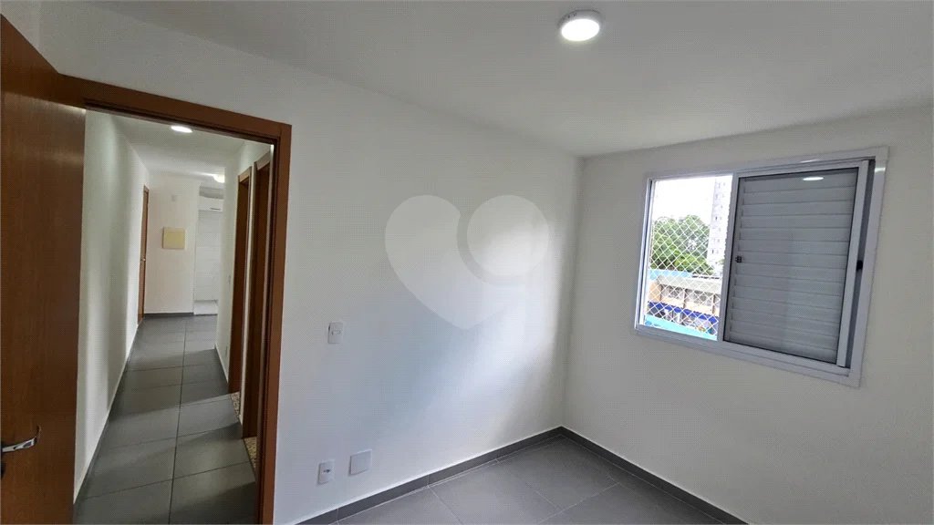 APARTAMENTO COM DOIS DORMITÓRIOS E UMA VAGA NA RAIMUNDO PEREIRA DE MAGALHÃES.