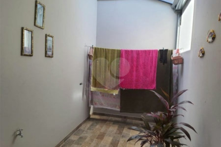 Casa térrea para venda na Vila Costa do Sol