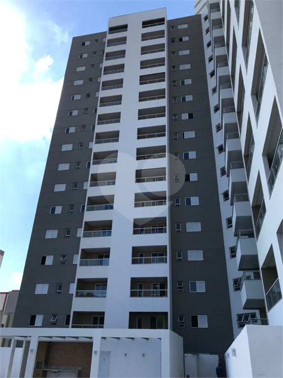 Apartamento no Condomínio Via Campus.