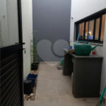Sobrado à venda com 5 quartos, sendo 3 suítes, em Residencial Jatobás, Louveira, SP