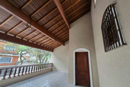 Casa espaçosa com edícula e 218 m² muito bem aproveitados! Conjunto Residencial Butantã, São Paulo - SP