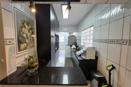 Casa térrea 3 dormitórios com piscina e área Gourmet à venda São Carlos