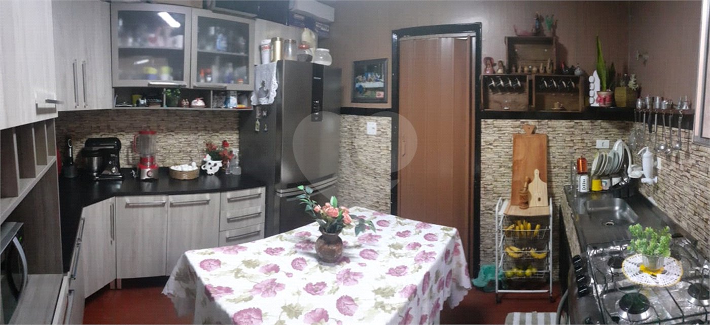 Apartamento à Venda no Bairro do Brás com 52 m² 2 quartos e armário embutido