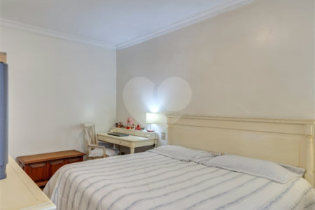 Apartamento à venda com 3 suítes em Campo Belo, São Paulo, SP