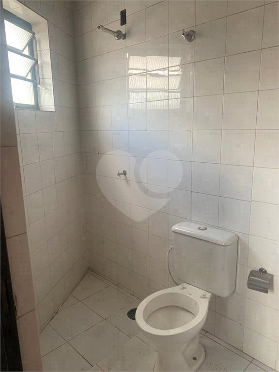 Salão Comercial 150m² na Lucas Nogueira Garcez - Atibaia - SP
