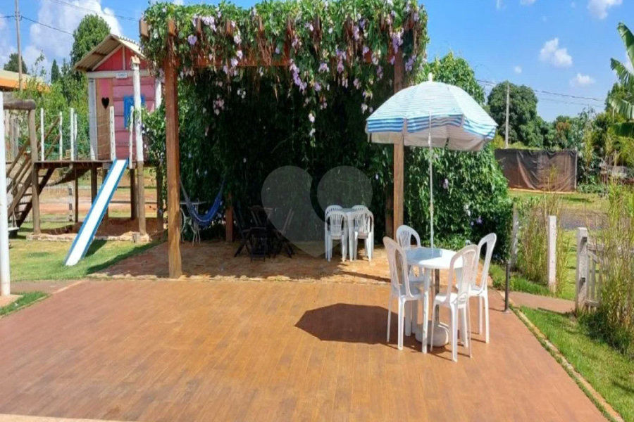 Chácara à venda com 4 quartos, sendo 1 suíte,  em Jardim dos Ipês, Brodowski, SP