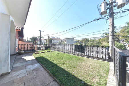 Casa Alto Padrão.Localização excelente. Venha conhecer. Agende uma visita.
