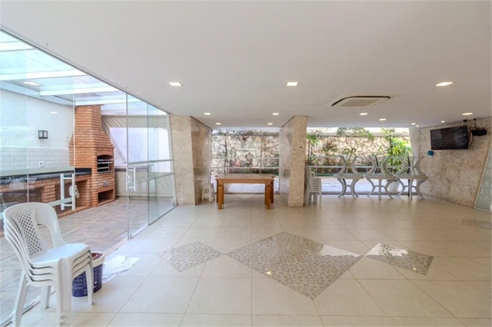 APARTAMENTO À VENDA NO PARAÍSO, 115m2, AMPLO, 2 QUARTOS