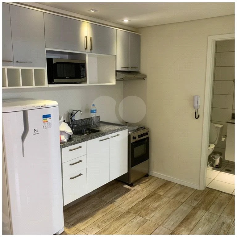 Apartamento à venda na Frei Caneca, 28 m², 1 quarto