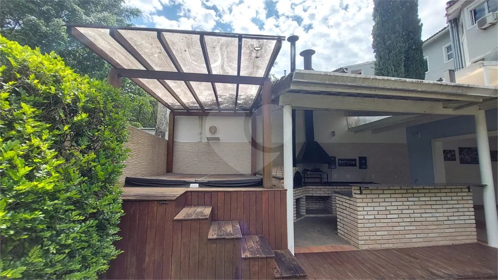 Casa para venda ou aluguel - Condomínio São Paulo II - Cotia.
