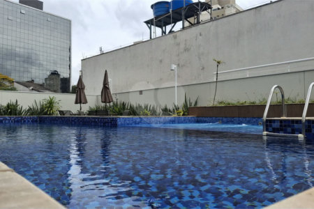 Apartamento com 2 vagas no Campo Belo