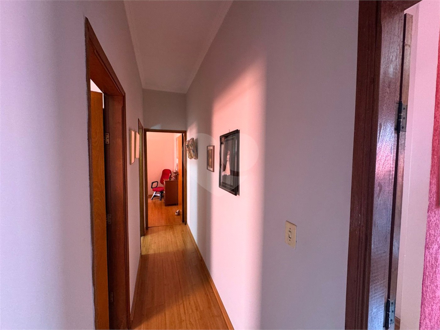 Casa com 03 Dormitórios á venda, em Jardim Alvorada, São Carlos.