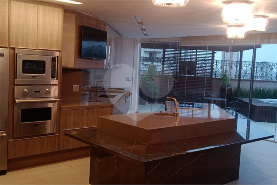 Duplex à venda com 7 quartos, sendo 5 suítes, em Anália Franco, São Paulo, SP