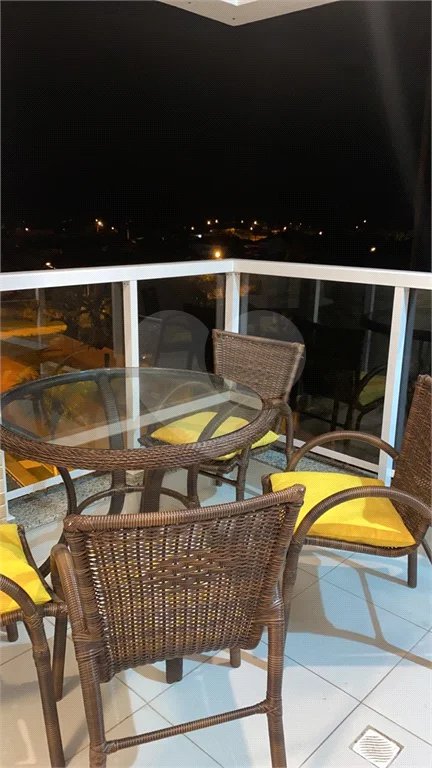 Apartamento à venda com 2 quartos, sendo 1 suíte,  em Riviera de São Lourenço, Bertioga, SP