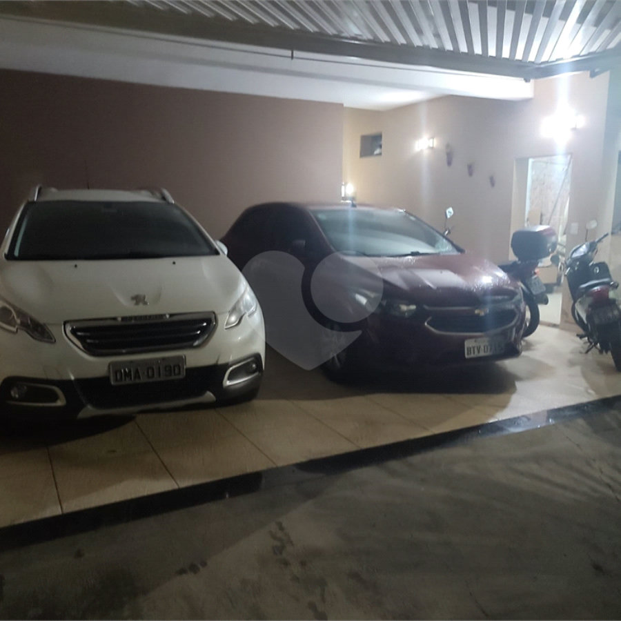 Casa a venda em excelente estado de conservação,