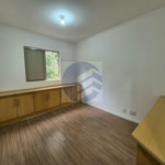 Apartamento à venda com 3 quartos, 1 banheiro e 1 vaga próximo à USP