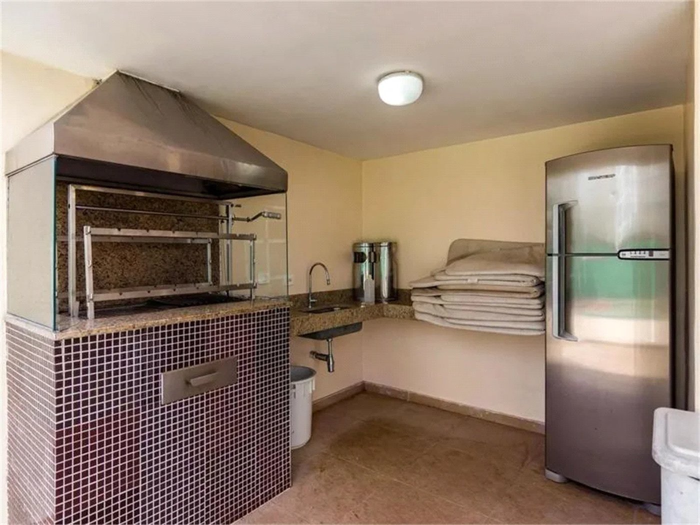 Apartamento à venda com 4 quartos, sendo 3 suítes,  em Vila Andrade, São Paulo, SP