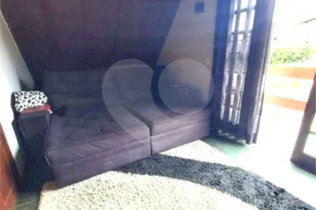 Casa à venda no Condomínio Vista Alegre Sede em Vinhedo/SP