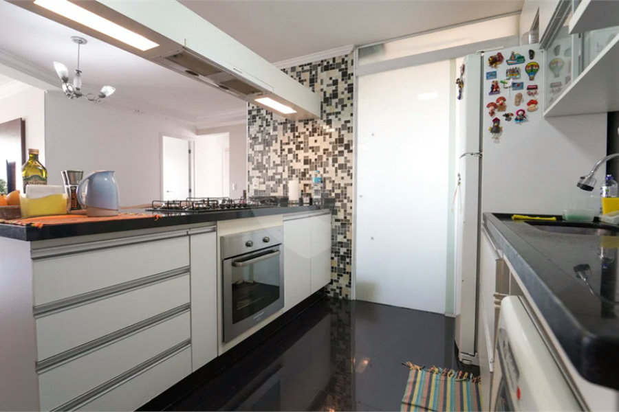 Apartamento c/ 3 dorm. sendo 1 suite