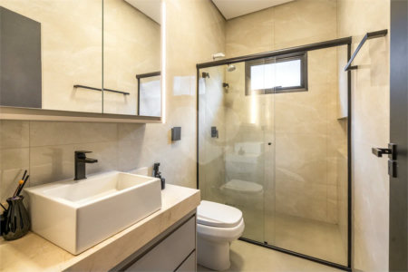 Casa à venda com 3 quartos, sendo 3 suítes, no condomínio Portal das Àguas, Três Lagoas - MS