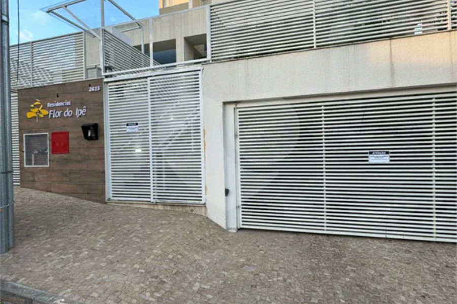 Vende-se apartamento no Edifício Residencial Flor do Ipê