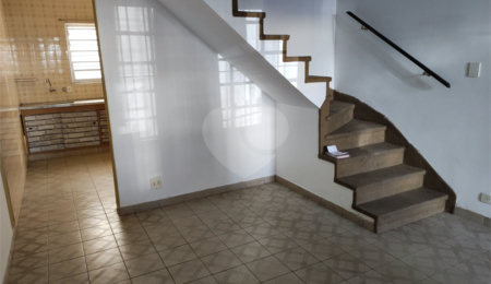 Sobrado à venda com 2 quartos em Conceição, São Paulo, SP
