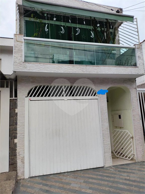 Linda Casa Sobrado a venda no Alto da Mooca com excelente acabamento, semi mobiliada com 2 suítes