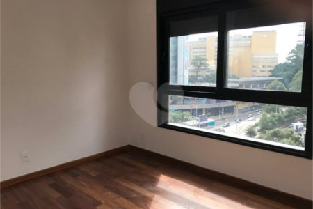 Apartamento com 3 suítes à venda no Jardim América - SP