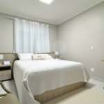 Apartamento à venda com 4 quartos, sendo 2 suítes, em Riviera de São Lourenço, Bertioga, SP