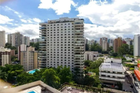 Apartamento à venda com 4 quartos, sendo 3 suítes,  em Vila Andrade, São Paulo, SP