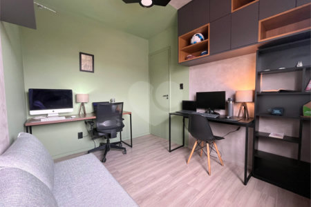 Apartamento à venda - Chácara Santo Antônio