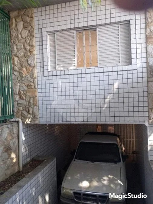 Casa com 400m², 2 dormitórios, 2 vagas de garagem, à venda na Vila Matilde.