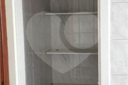 Apartamento Espaçoso com 4 Dormitórios, Suíte e Varanda no Jardim Paris