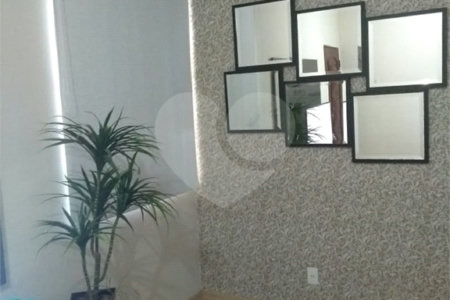 Apartamento com 2 dormitórios