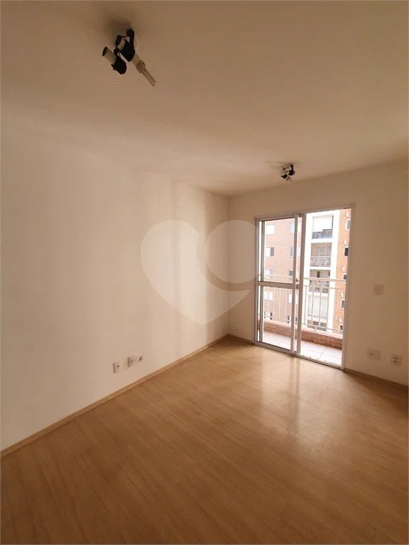 Apartamento à venda com 2 quartos, sendo 1 suíte, em Jardim Flor da Montanha, Guarulhos, SP