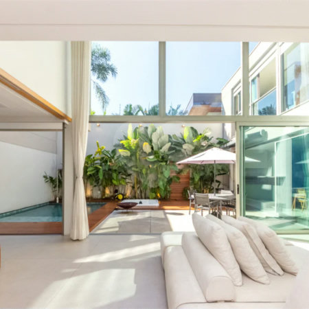 Casa Condominio 404 m² - 3 sutes - 4 vagas.