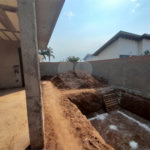 Casa em Construção com Área Gourmet e Piscina no Condomínio Damha II